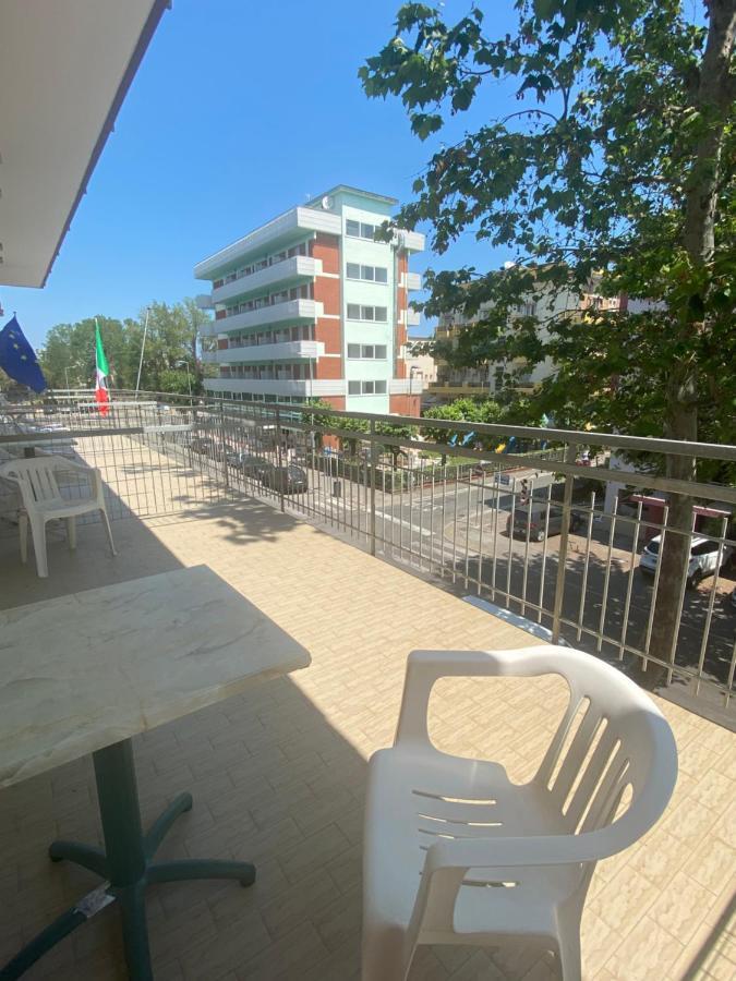 Hotel Nova Dhely Rimini Luaran gambar