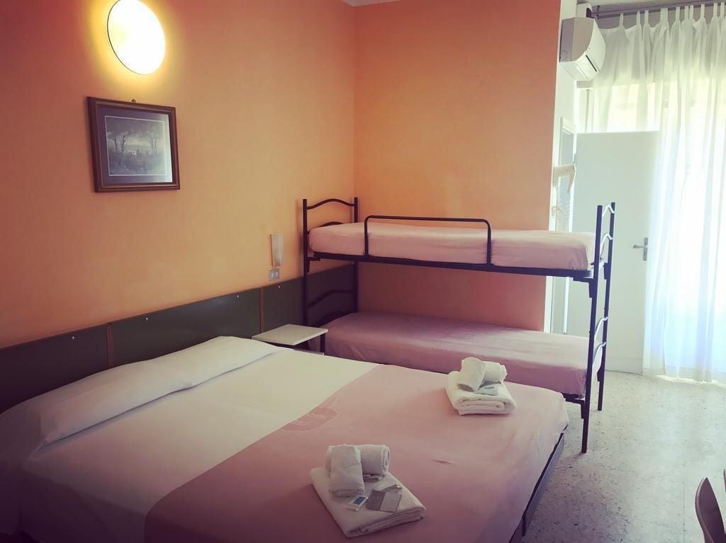 Hotel Nova Dhely Rimini Luaran gambar