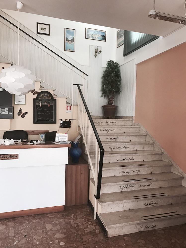 Hotel Nova Dhely Rimini Luaran gambar