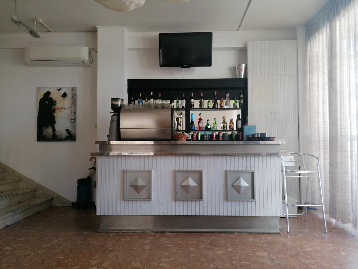 Hotel Nova Dhely Rimini Luaran gambar