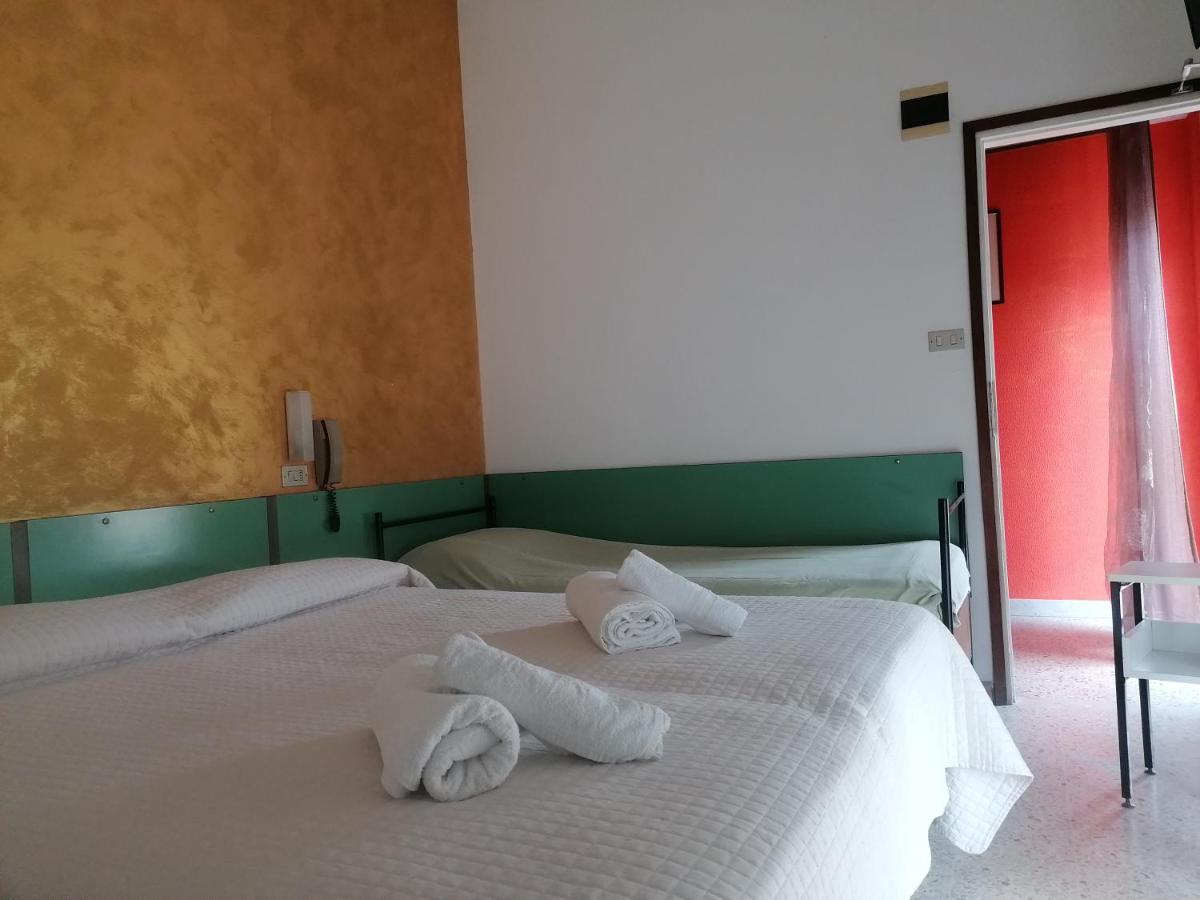 Hotel Nova Dhely Rimini Luaran gambar