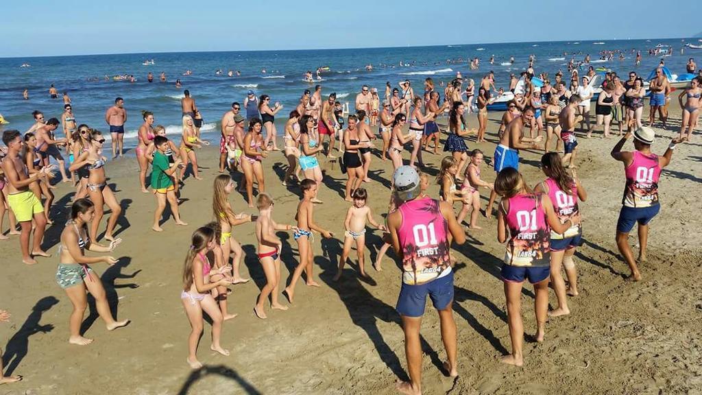 Hotel Nova Dhely Rimini Luaran gambar